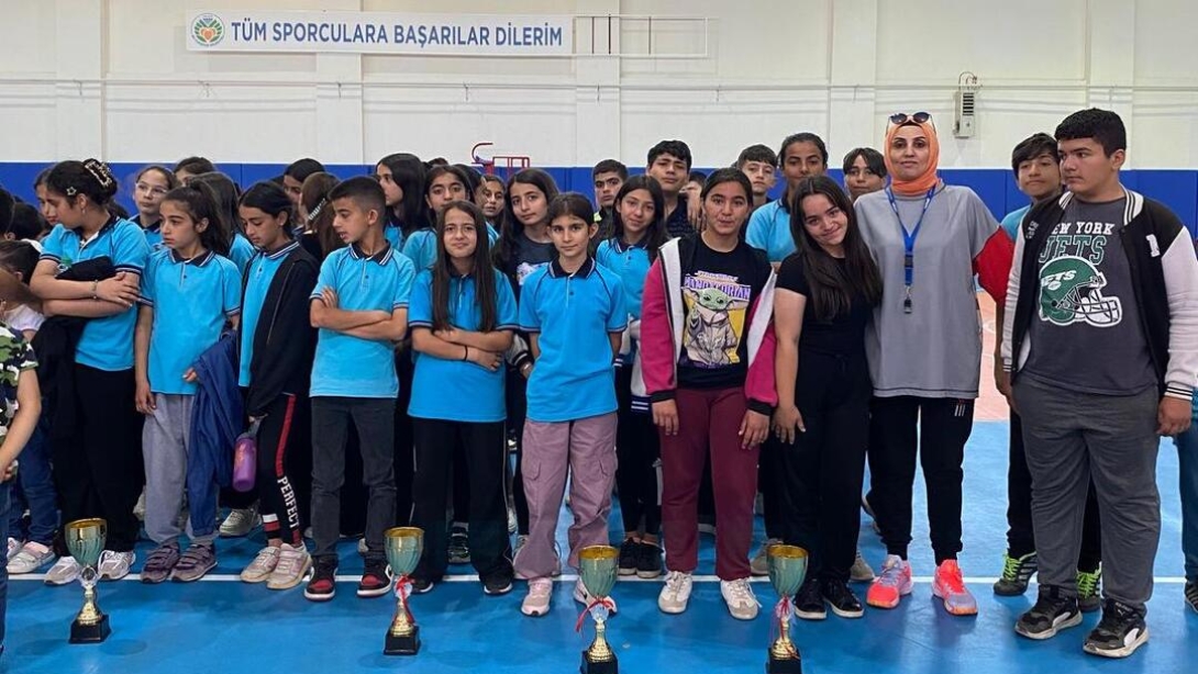 İlçemizde Çocuk Oyunları Etkinlikleri Düzenlendi.